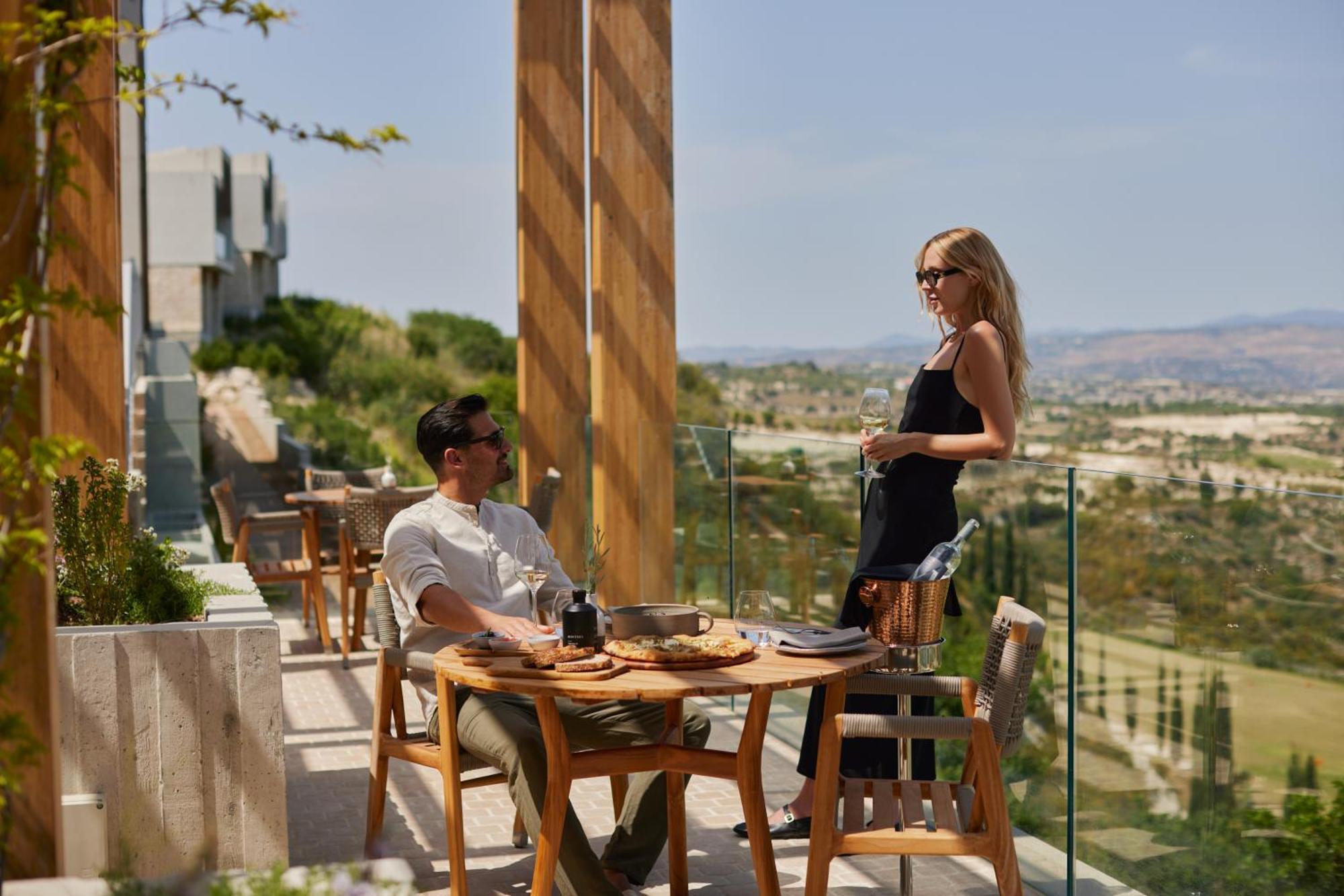 Minthis Resort Tsadha Bagian luar foto The View
